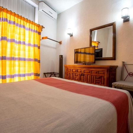 Hotel Posada El Cid Oaxaca Екстериор снимка