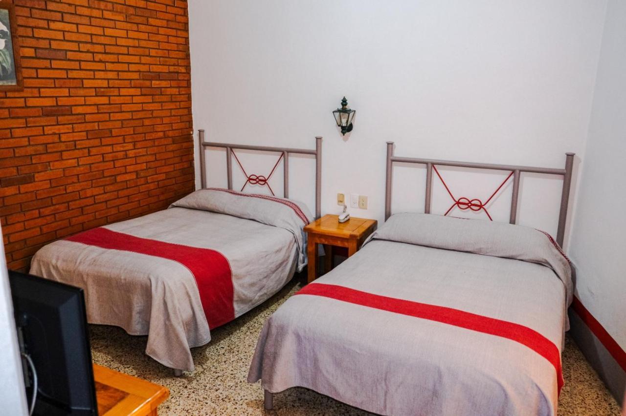 Hotel Posada El Cid Oaxaca Екстериор снимка