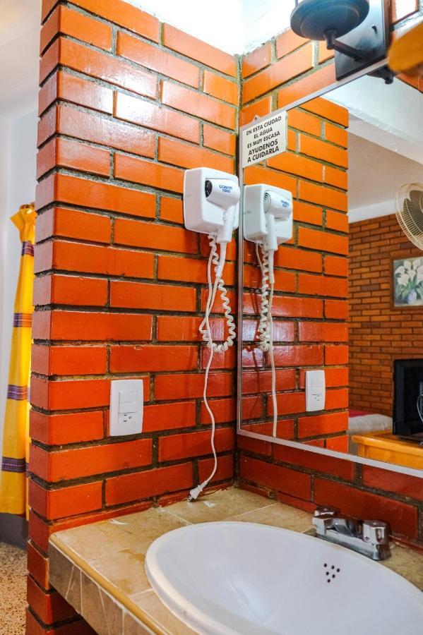Hotel Posada El Cid Oaxaca Екстериор снимка