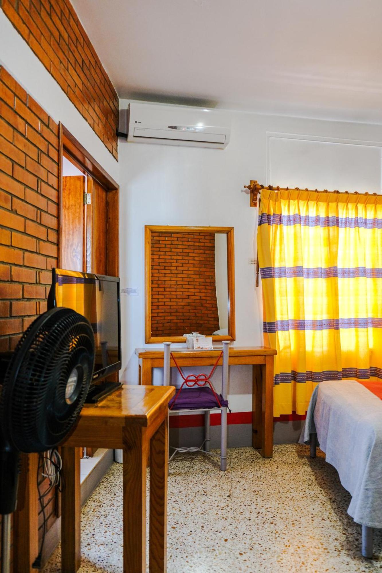 Hotel Posada El Cid Oaxaca Екстериор снимка