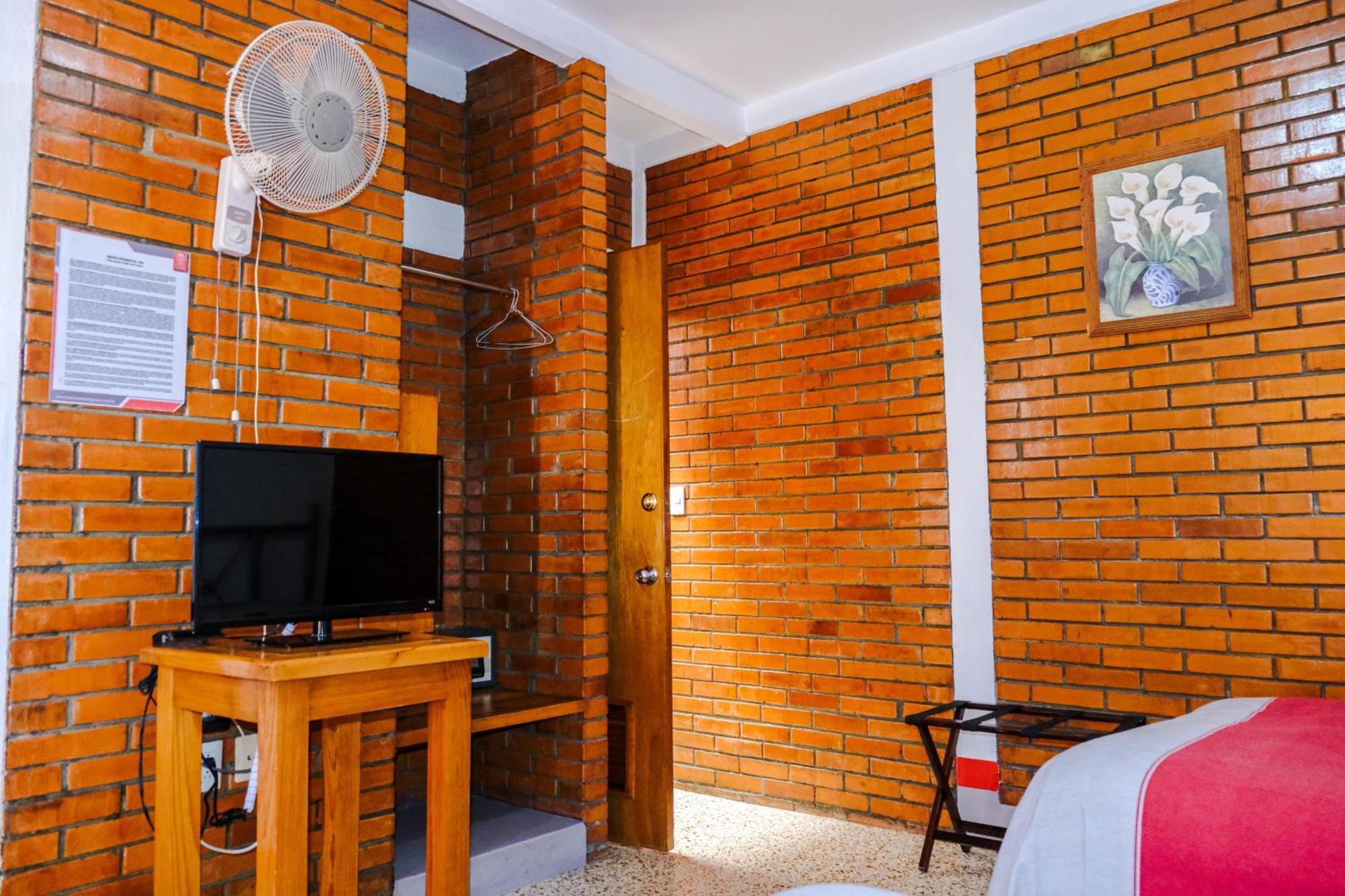 Hotel Posada El Cid Oaxaca Екстериор снимка