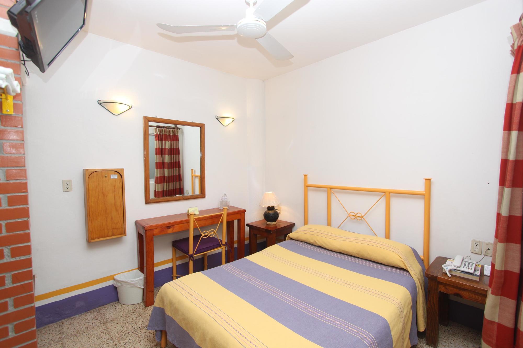 Hotel Posada El Cid Oaxaca Екстериор снимка