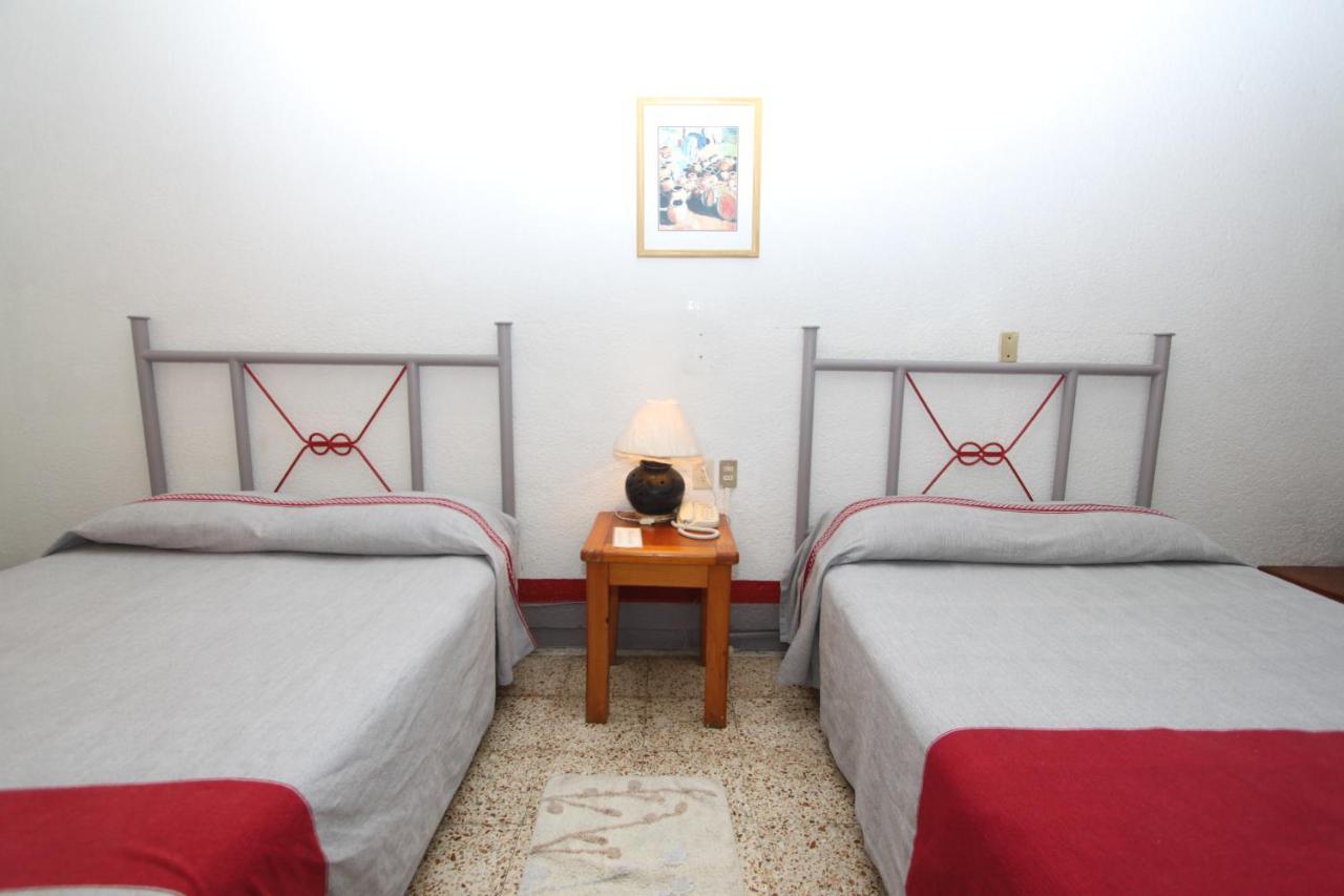 Hotel Posada El Cid Oaxaca Екстериор снимка