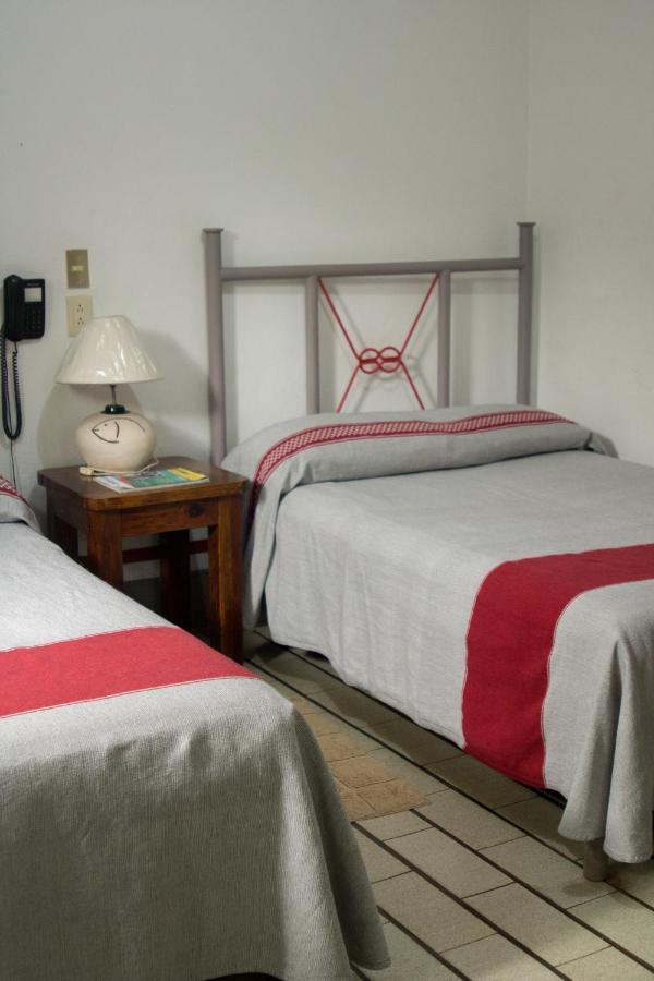 Hotel Posada El Cid Oaxaca Екстериор снимка